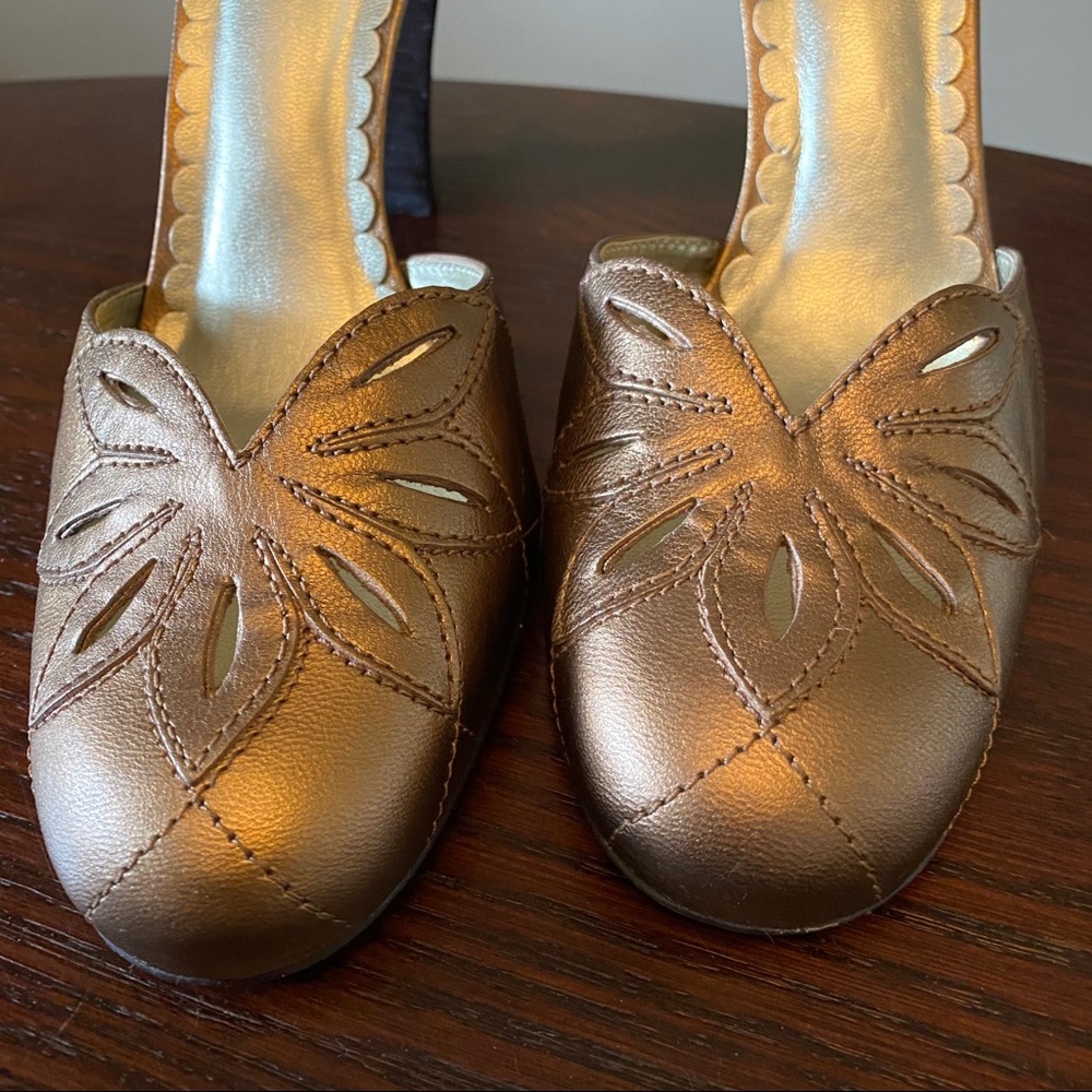 Franco Sarto Bronze Mary Jane Heels size 8 - Picture 2 of 12